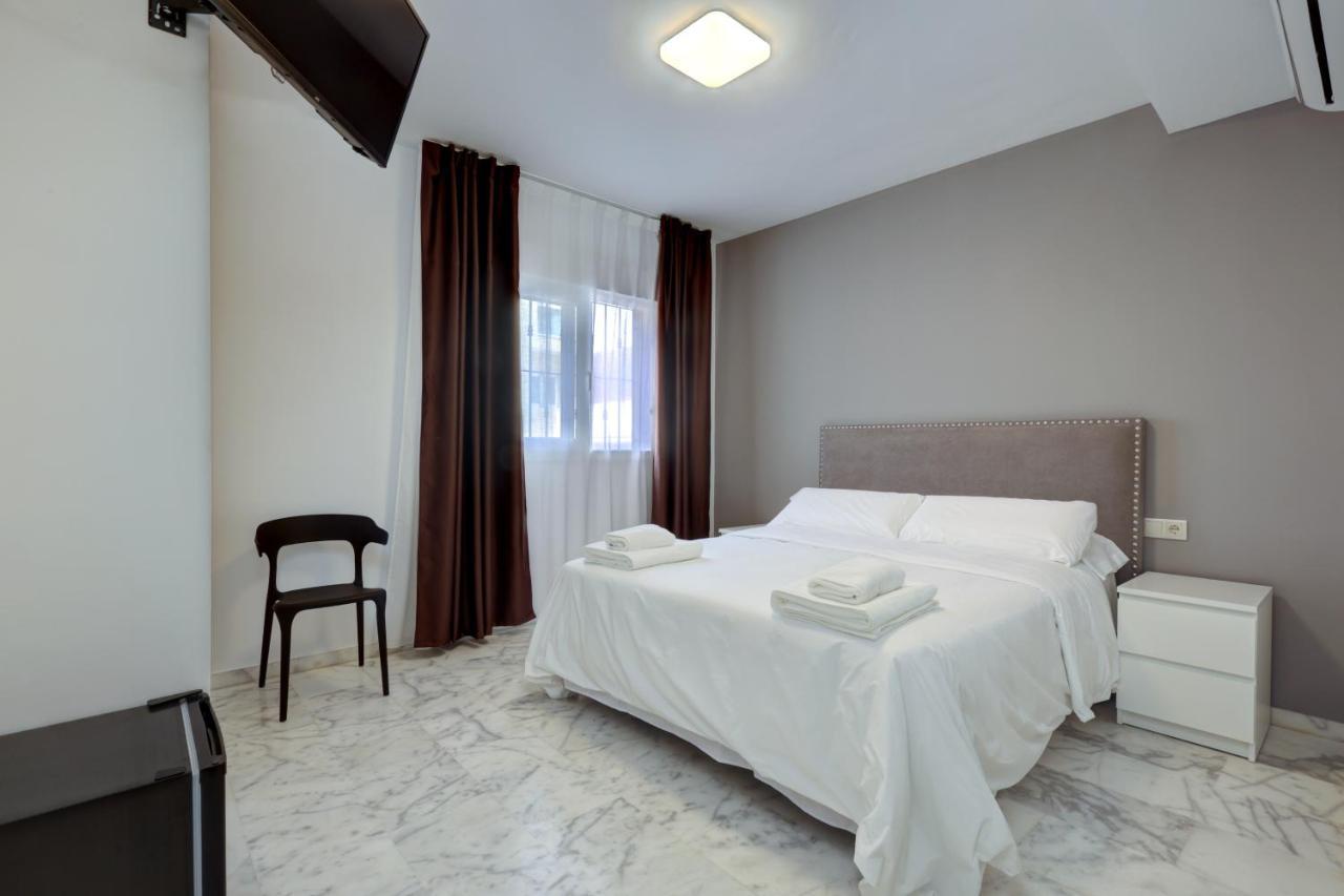 Hostal 37 เอสเตโปนา ภายนอก รูปภาพ