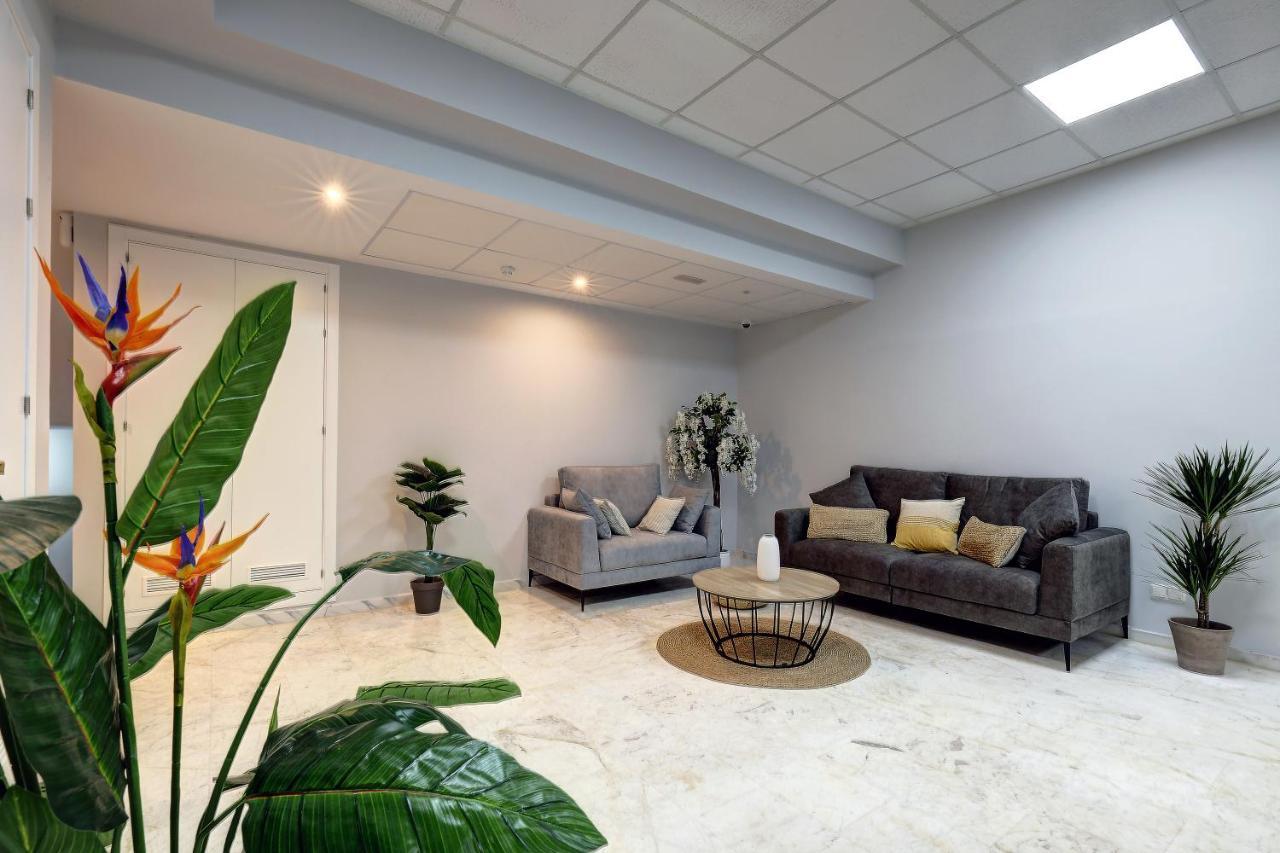 Hostal 37 เอสเตโปนา ภายนอก รูปภาพ